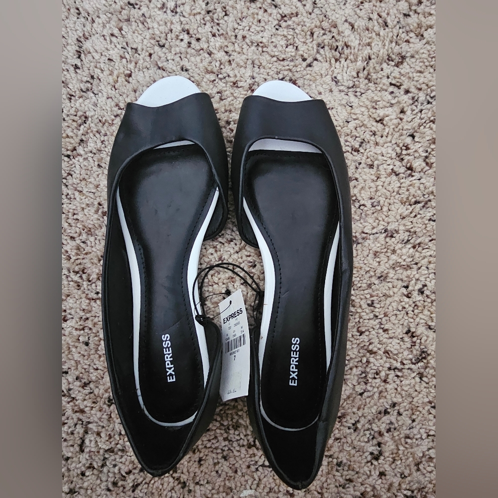 Express Black and White Women's Shoes